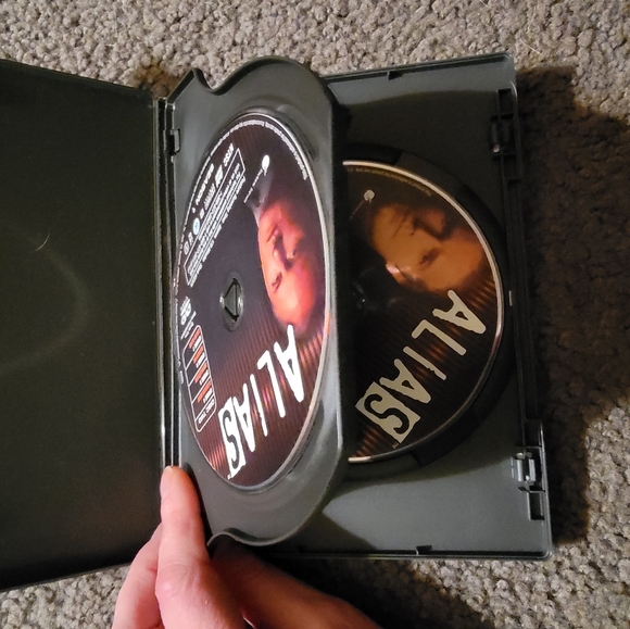 Alias: Season 1 (DVD) - Picture 5 of 8